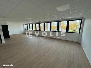 Bureaux 610 m²