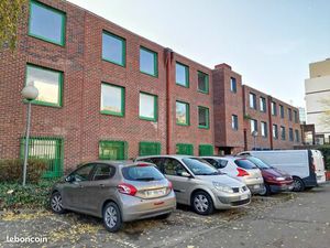 Location d'un Bureau de 27 m² - Toutes charges incluses 500 / mois