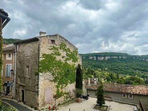 À vendre – Appartement rénové – Centre village de Saignon – 55 m²