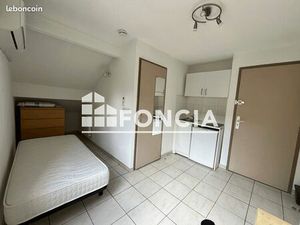 Studio 1 pièce 13 m²