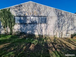 Batiment industriel à louer à Condom