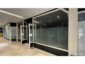 Local commercial 72 m² Mayenne