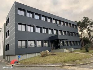 Local bureaux 407 m²