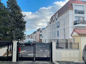 Parkings extérieures à Chelles