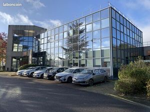 Local d'activité 2 000 m²