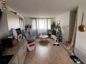 Montvendre centre maison de village