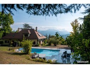 Maison 10 pièces 390 m2 (260m2 habitables)