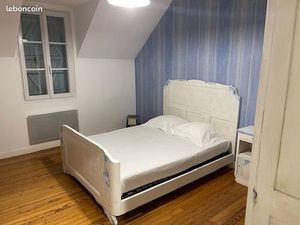 Belle maison de ville MONEIN