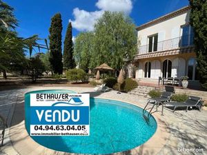 Villa 7 pièces 193 m²