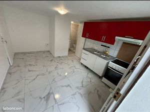Appartement dans pavillon