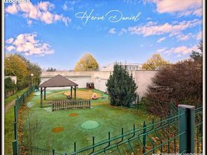 Local d'activité 654 m²