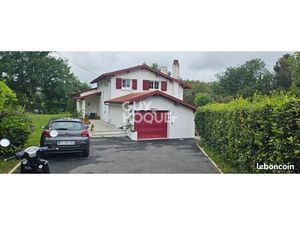 Maison 7 pièces 151 m²