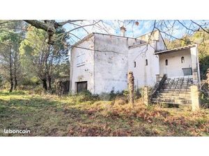 Maison de 157 m² sur 8000 m² de terrain - Vue dégagée et au calme