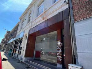 Local commercial Landen