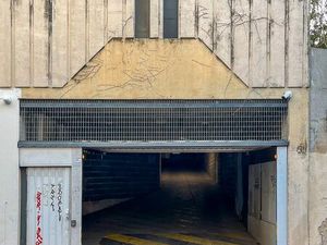 Place de parking (Montpellier - Clémenceau / Saint Denis – Rue Saint-Claude)