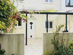 Maison - Metro Robespierre