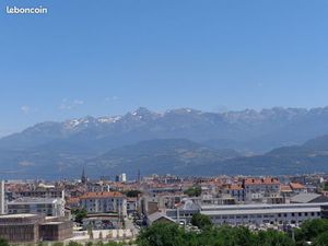Appartement 4 pièces avec terrasse et garage
