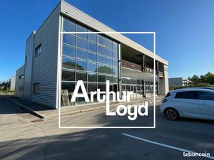 Bureaux 150 m²