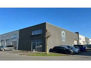 Entrepôt avec bureau à louer dans le parc d'entreprises Bra