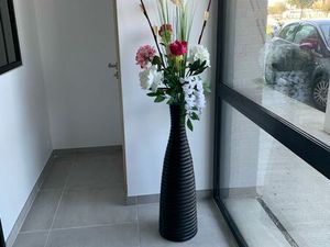 Local neuf climatisé belle visibilité