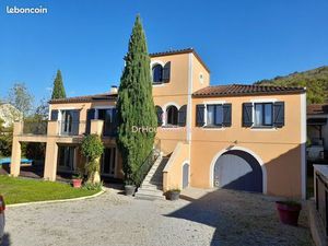 Maison 6 pièces 208 m²