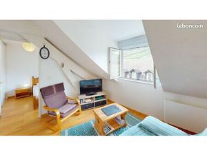 Appartement de type 2 hyper centre avec parking et cave