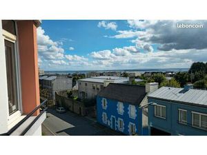 Appartement atypique de 120 m² – Vue mer imprenable – 4 pièces – Garage – Charme de l’anci