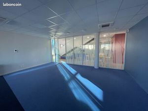 Bureaux 172 m²