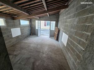 Location garage 21m² La Couronne