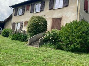 Ferme avec dépendances sur 2 4h