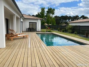 Maison contemporaine de 2023