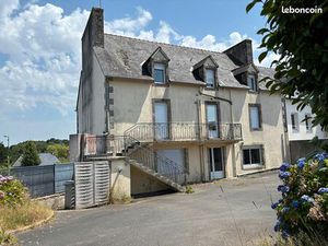 Maison 10 pièces 329 m²