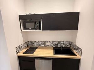 Studio 1 pièce 20 m2 entièrement rénové