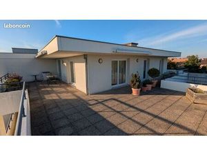 Appartement attique T5 85m2 terrasse 105m2