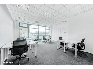 Bureau privé à louer pour 2 personnes à Strasbourg Tour Europe