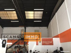 Local industriel 220 m²