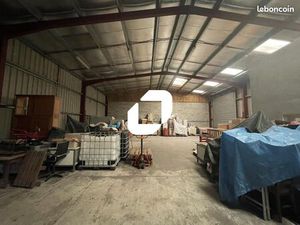 Local d'activité 560 m²