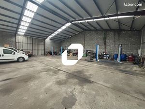 Local d'activité 600 m²