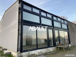 Local d'activité 230 m²