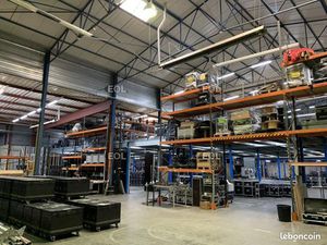 Local d'activité 2 425 m²