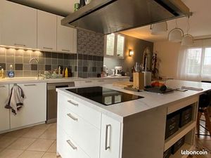 Maison 7 pièces 194 m²