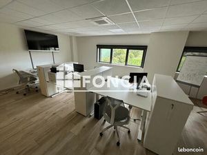 Local bureaux 52 m²