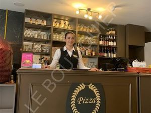 Boutique 877 m² ORSAY