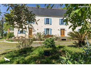 Ferme 7 pièces 240 m²