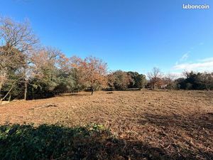 Terrain à bâtir viabilisé 940 m2