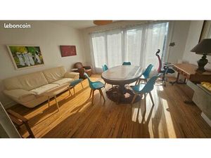 Appart rénové central  luminosité maxi  tram et bus à 2 pas