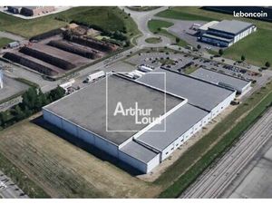Local logistique 8 529 m²