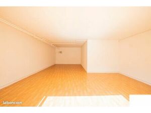 Local / Salle / Stockage / Évènement