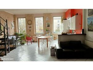 Appartement style Loft au coeur des Chartrons