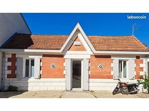 Sous-location Cabinet La Villa Rouge  hyper-centre PESSAC